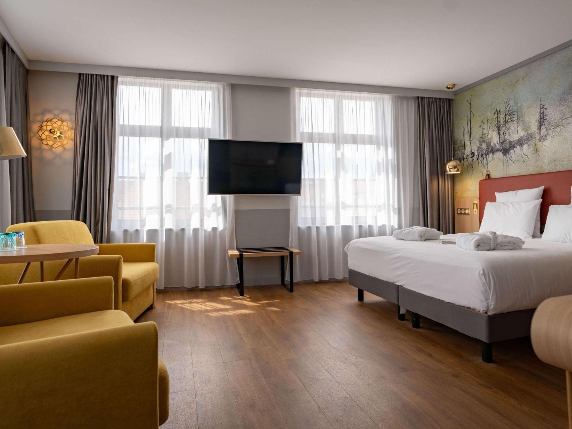 Mercure Saint Omer Centre Gare Экстерьер фото