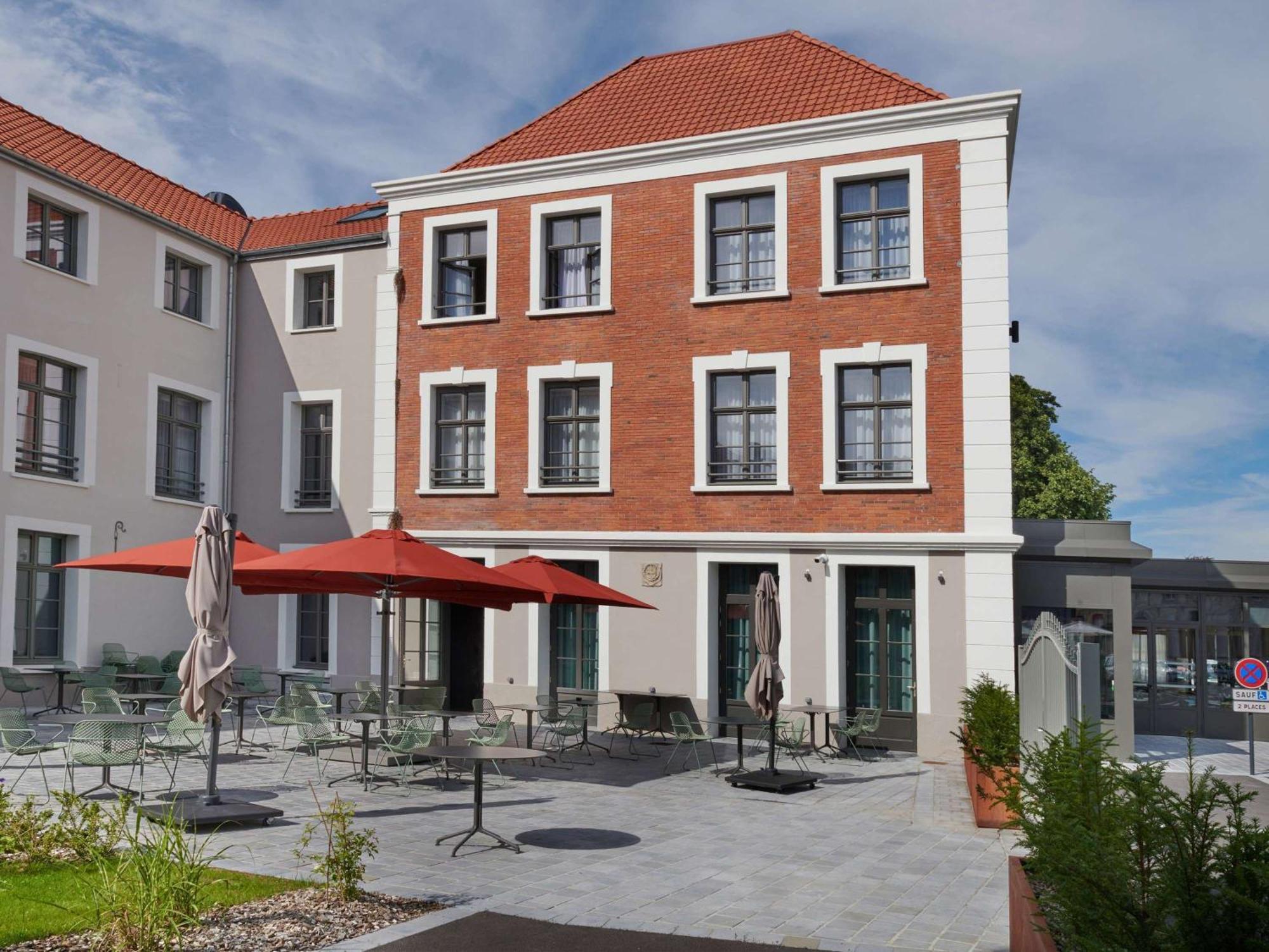 Mercure Saint Omer Centre Gare Экстерьер фото