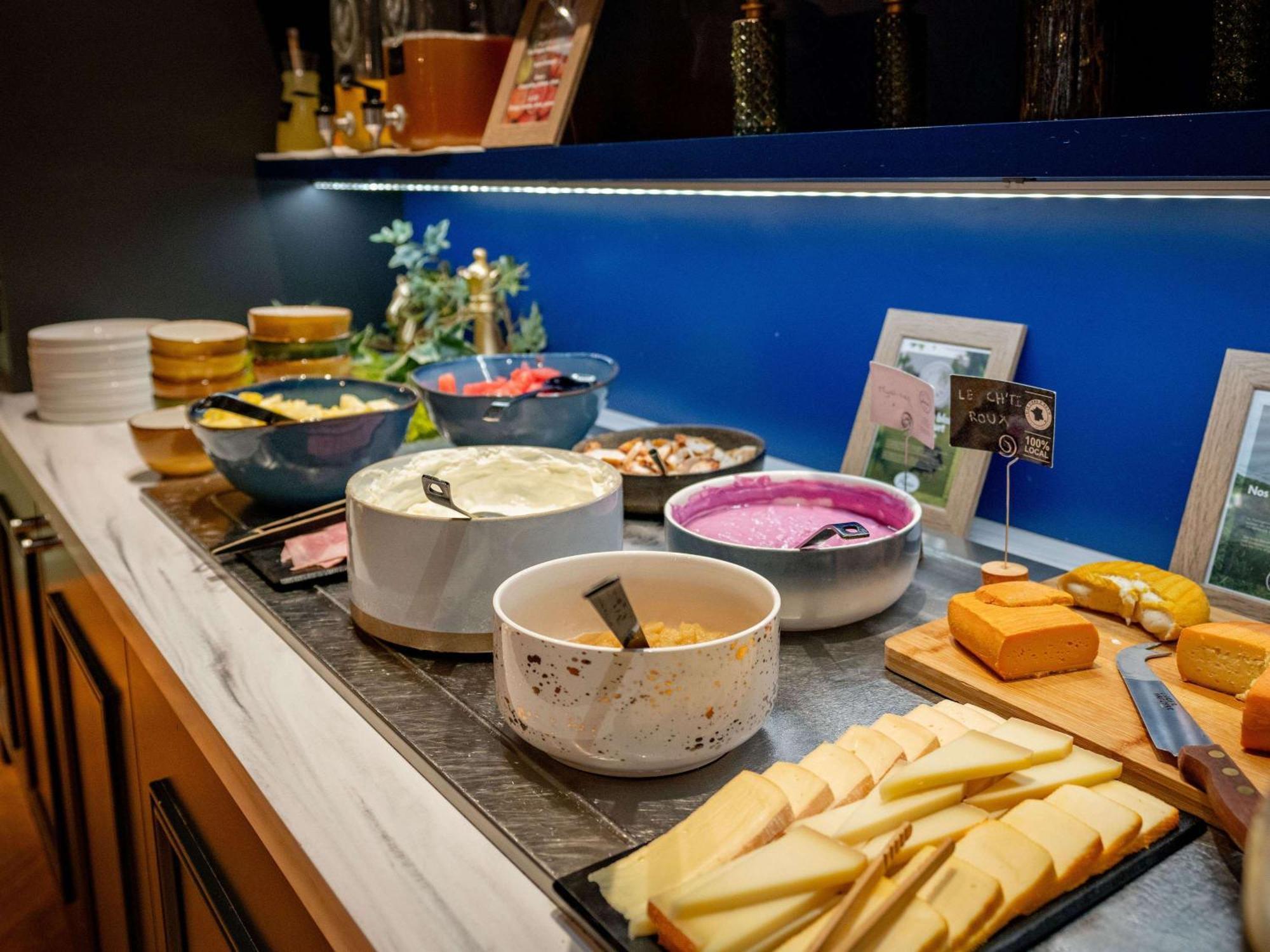 Mercure Saint Omer Centre Gare Экстерьер фото